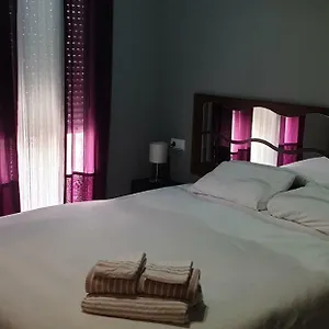 https://apartamento-omar-playa.1costadelsol.com